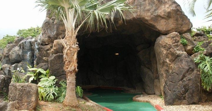 18 Holes of Mini- Putt | Bay View Mini-Putt and Zipline